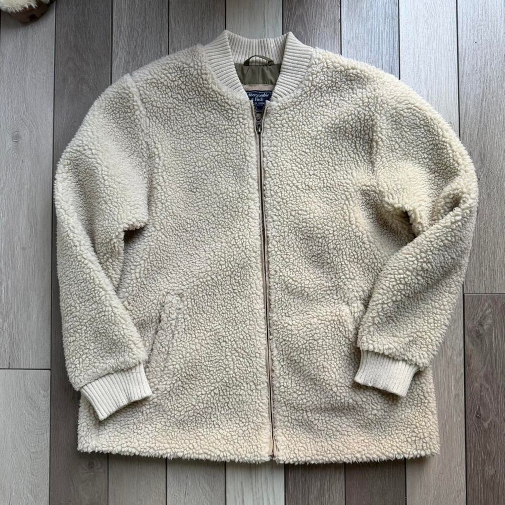 Cream abercrombie fitch sherpa